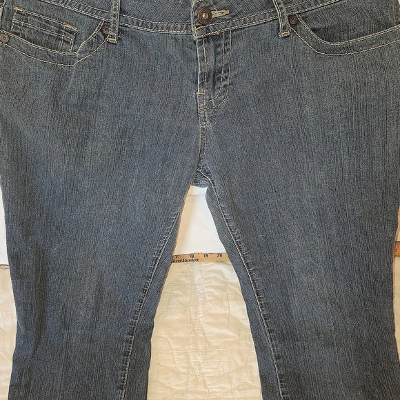 Y2K C. Pink Medium Wash Denim Jeans Size 11 Contrast Stitch - Picture 3 of 16